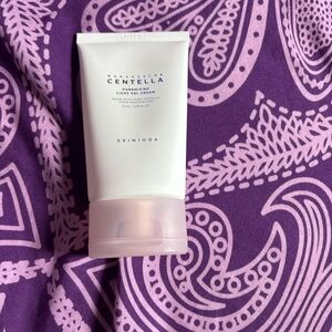 SKIN1004 Centella Light Pink Moisturizer